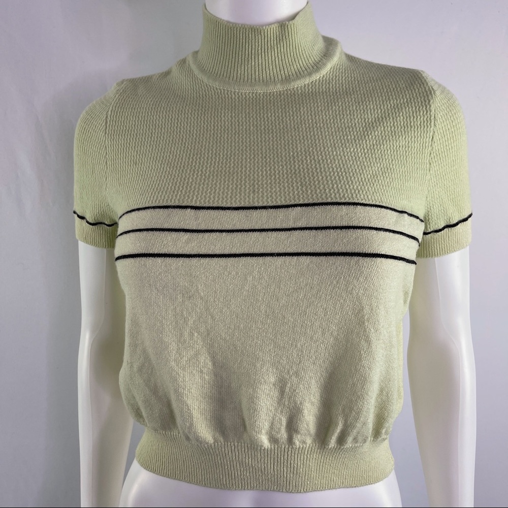 St. John Collection by Marie Gray Size S Green Short Sleeve Cropped Knit Top - Picture 2 of 10